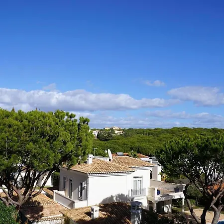 Vale Do Garrao Sleeps 8 With Pool Air Con And Wifi Quinta do Lago