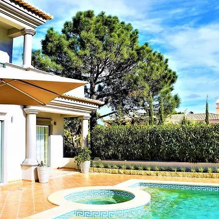 Villa Vale Do Garrao Sleeps 8 With Pool Air Con And Wifi Quinta do Lago