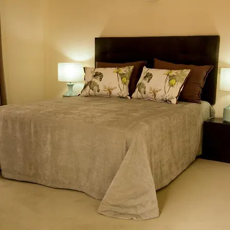 Vale Do Garrao Sleeps 8 With Pool Air Con And Wifi *